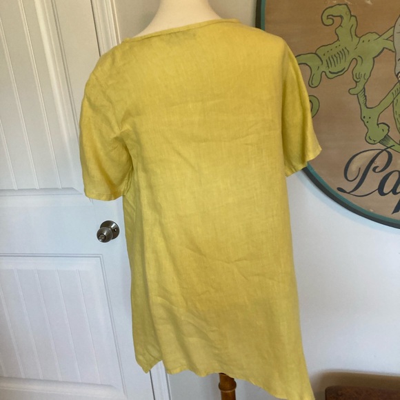 Lemon colored linen asymmetrical tunic top - Picture 4 of 6